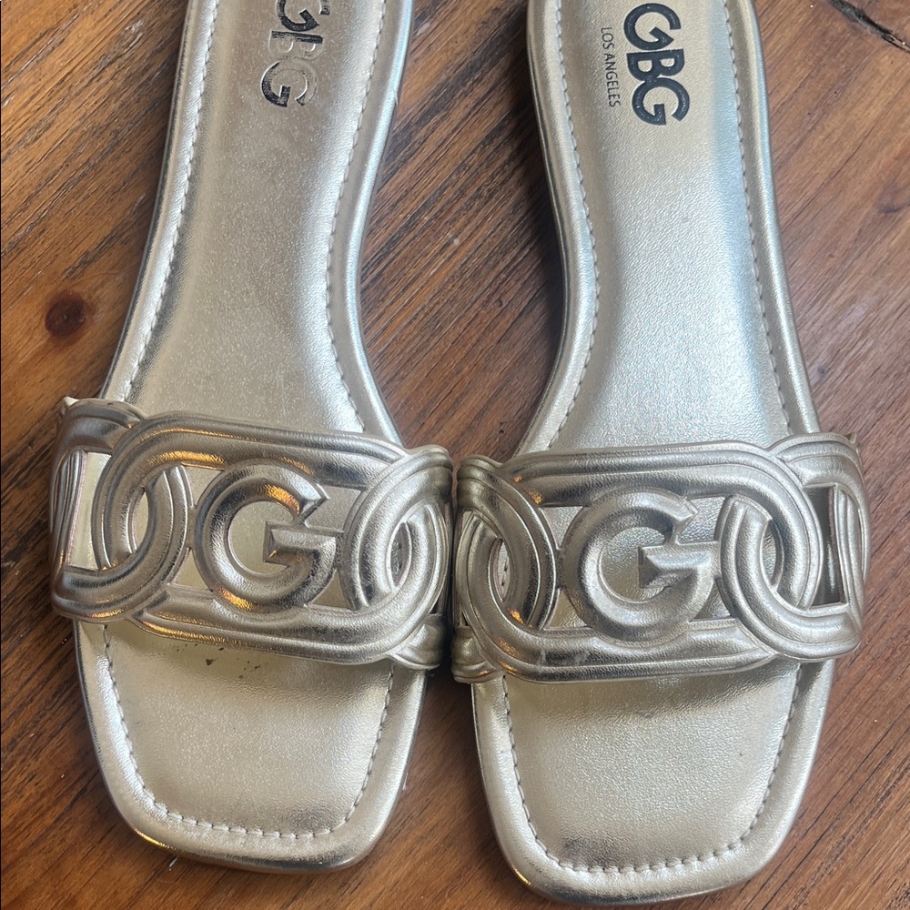 GBG Los Angeles Metallic Gold Sandals - Picture 3 of 4